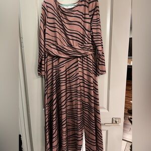 SHEIN Pink and Black Long Sleeve Dress